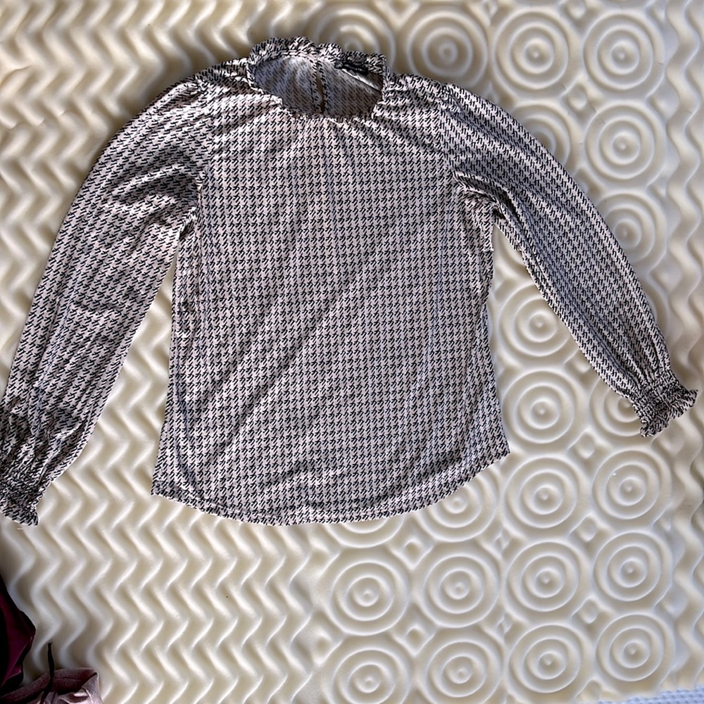 Women’s Blouse